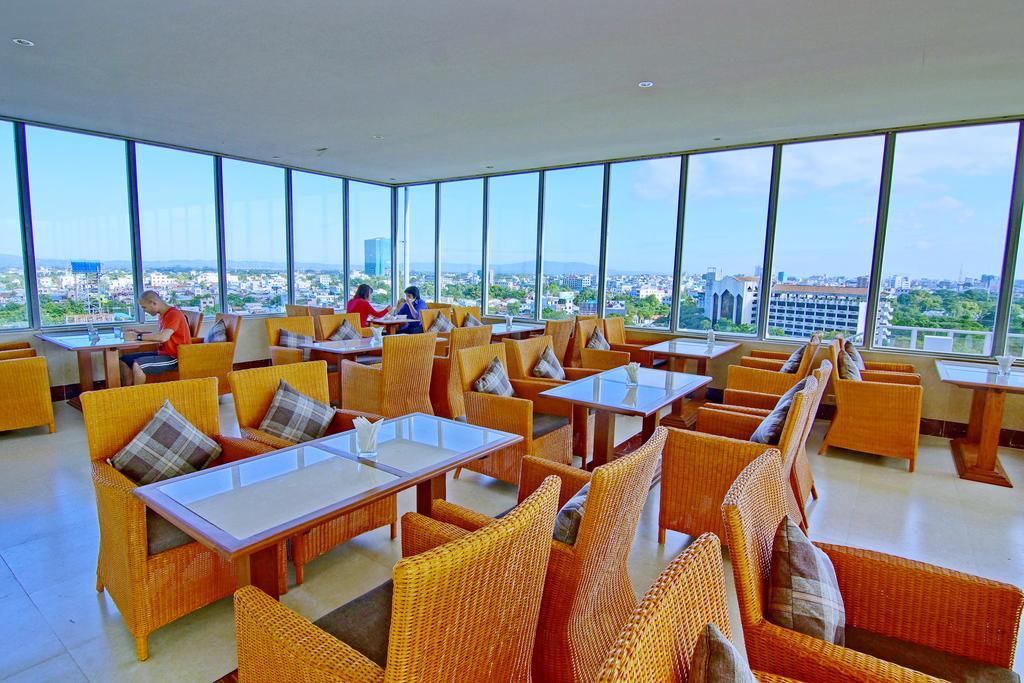 Wilson Hotel Мандалай Экстерьер фото