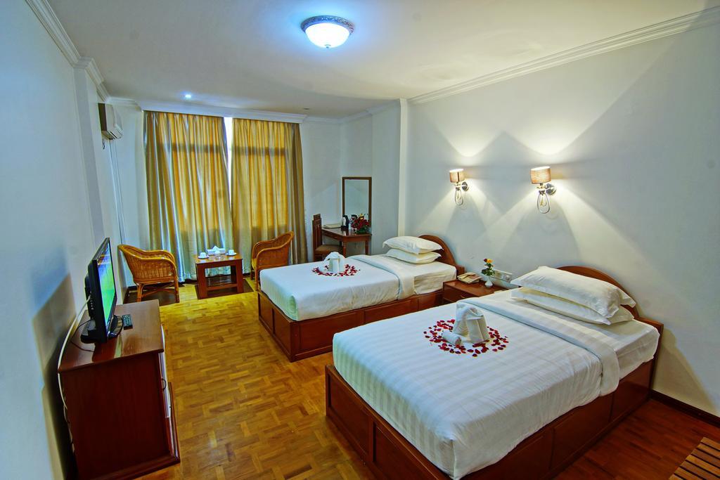Wilson Hotel Мандалай Экстерьер фото
